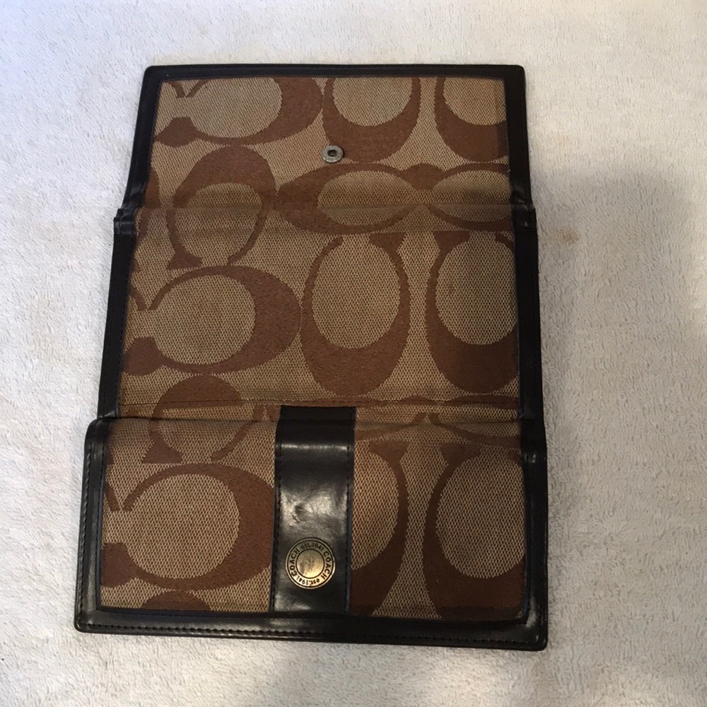 Coach Wallet - Picture 6 of 6